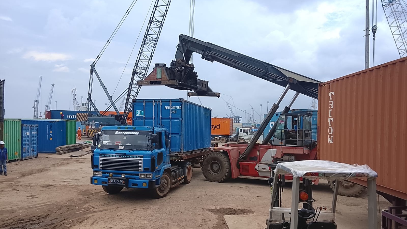 Unloading and loading